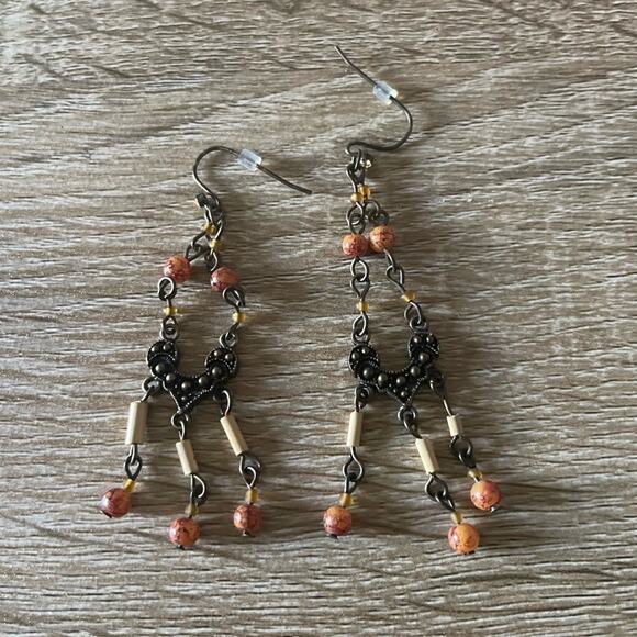 Chandelier Dark Silver Tone Earrings Natural Western Boho Vibe - Picture 1 of 3